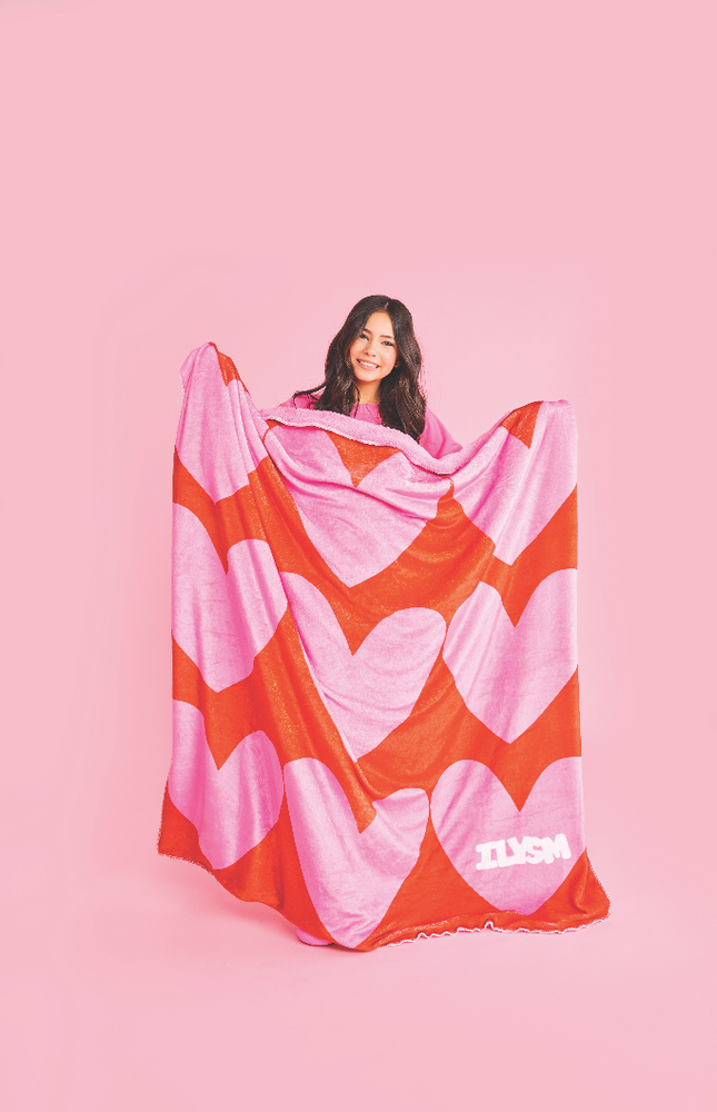 ILYSM Heart Plush Blanket