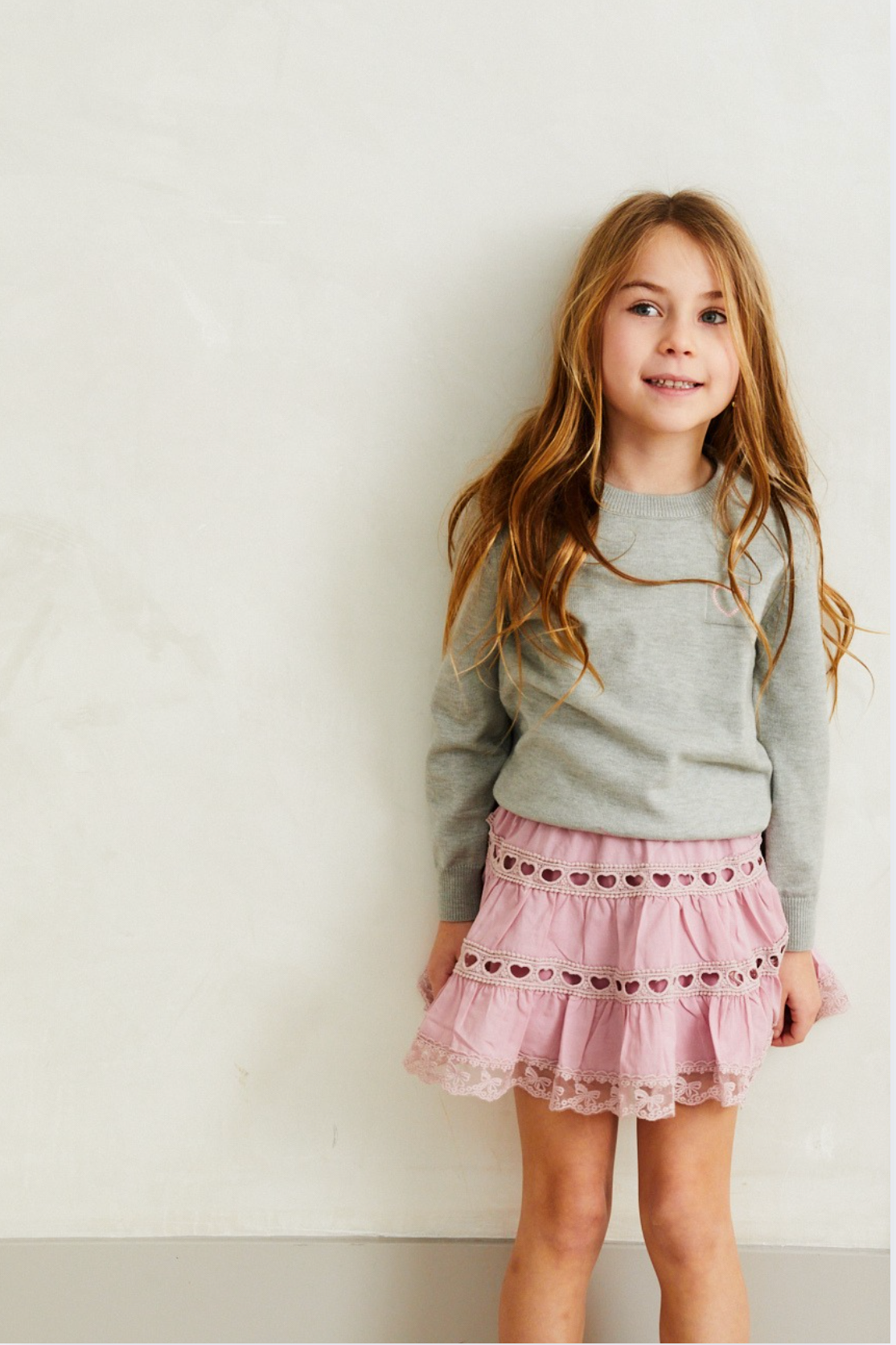 Tiegen Heart Grey Sweater