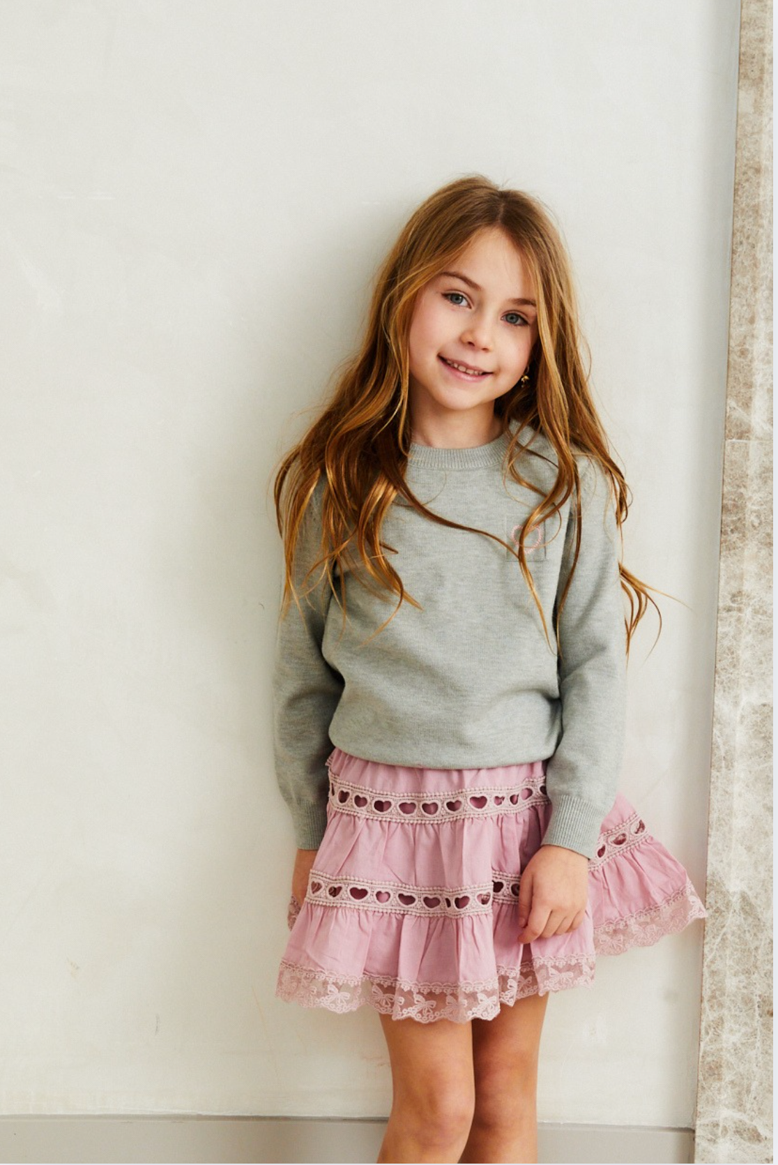 Tiegen Heart Grey Sweater